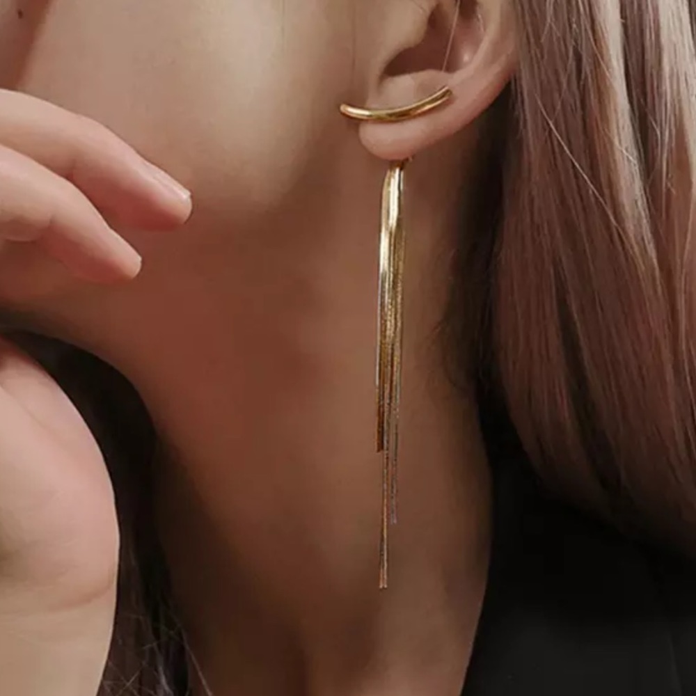 TASSEL 18K GOLD BAR LONG ARK EARRINGS